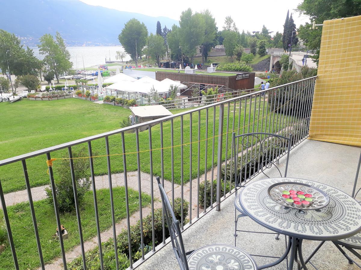 Campione Giulia Exclusive Lakefront Apartment By Gardadomusmea Campione del Garda Exterior photo