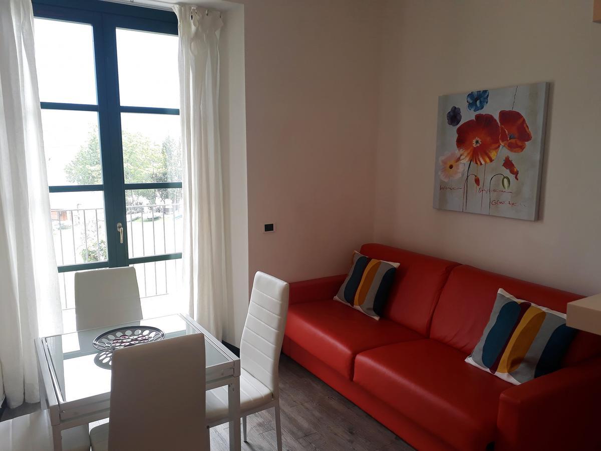 Campione Giulia Exclusive Lakefront Apartment By Gardadomusmea Campione del Garda Exterior photo